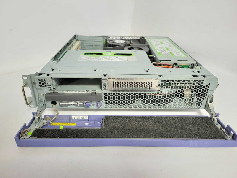 Sun Netra 240 1x UltraSparc IIIi CPU, 1GB, 2x PSU, No HDD, Read _