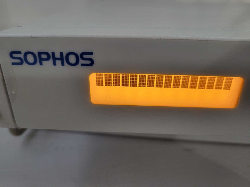 Sophos UTM 220 rev.5 Gigabit Firewall Security Appliance Q