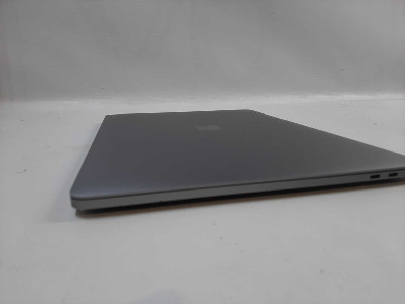 MacBook Pro 2018 15\\" i9-8950HK, 32GB DDR4, 1TB SSD, Radeon Pro 560X **READ**