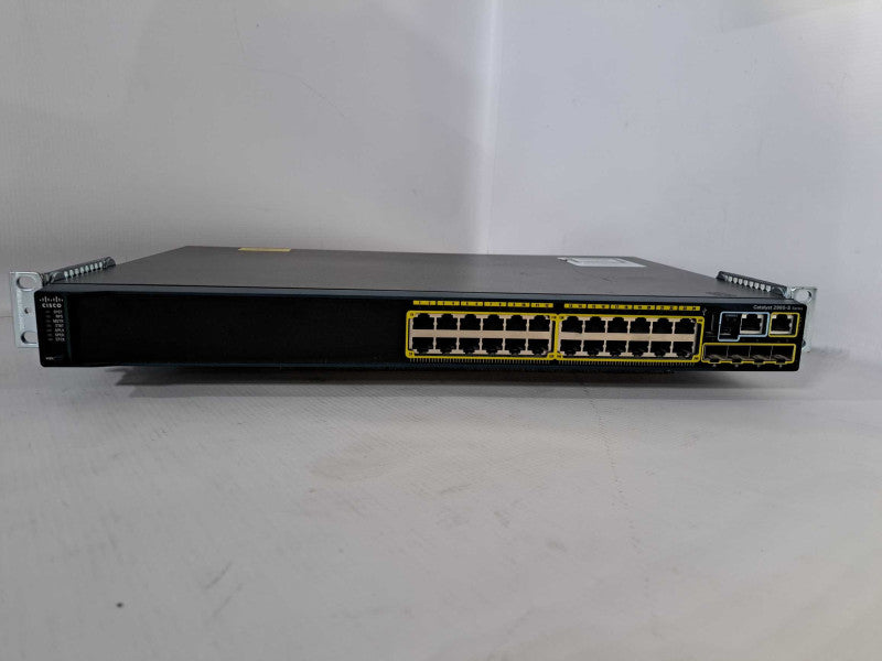Cisco WS-C2960S-24TS-L V04 24 Port Managed 10/100/1000 Gigabit Switch )