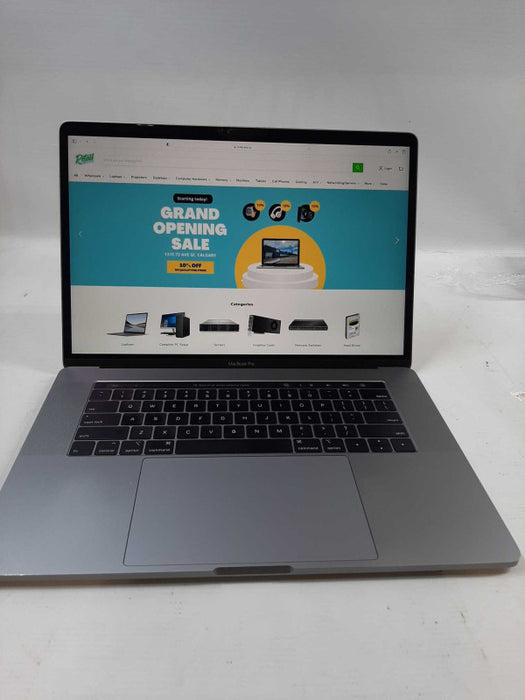 MacBook Pro 2018 15\\" Core i9-8950HK @ 2.9GHz 32GB DDR4 500GB SSD *READ*