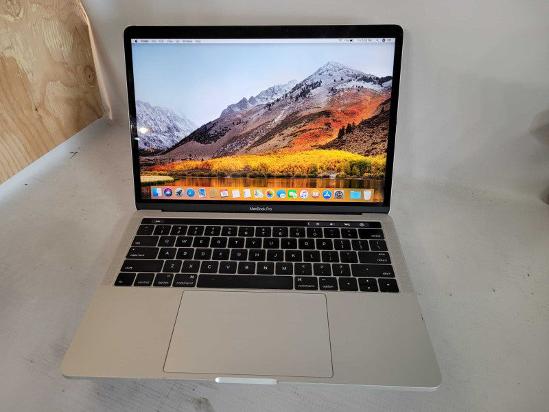 2016 MacBook Pro 13\\" - i7, 16GB RAM, 1TB SSD