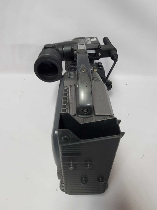 JVC MiniDV GY-DV500 Professional Camcorder (AS-IS) |