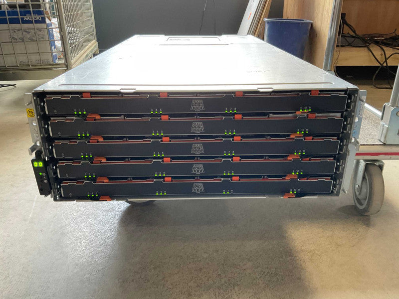 NetApp NAJ-1503 60 bay with  2x IOM12 111-02850 SAS 12GB Controllers -