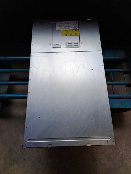 Netapp DE6600 Storage Enclosure 60x 3.5\\" HDD Bay 2x 1755W PSU No Modules )