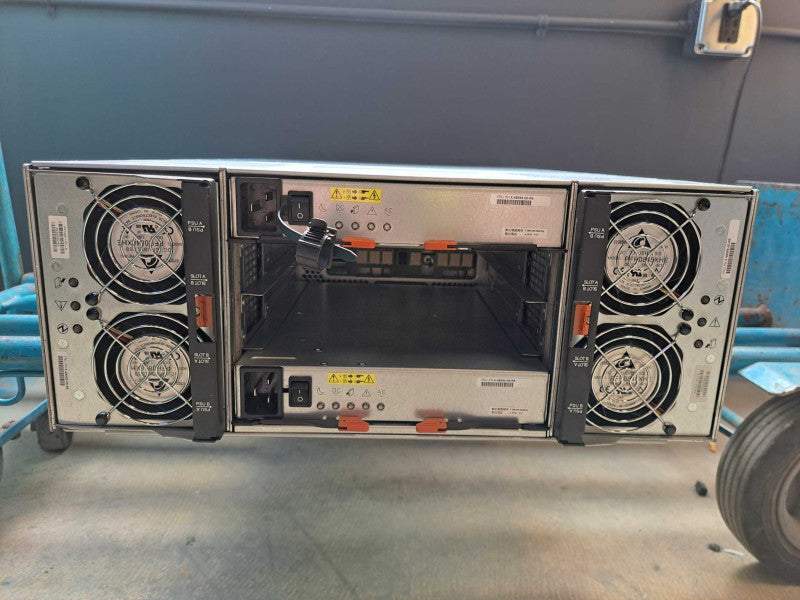 Netapp DE6600 Storage Enclosure 60x 3.5\\" HDD Bay 2x 1755W PSU No Modules )