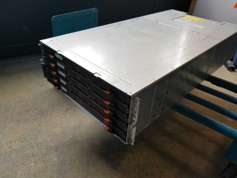 NetApp E5760 2x E5700A controllers 60 Bay Array Controller - 53x 1.8TB Drives #