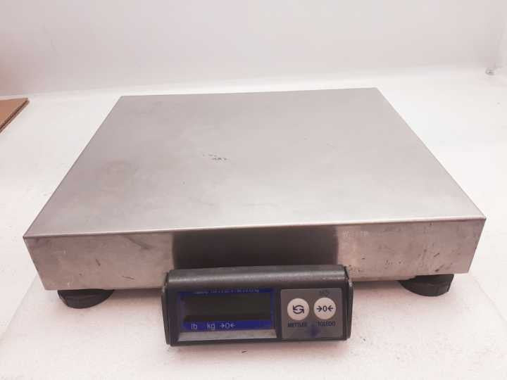 Weighing scale   A154399 &