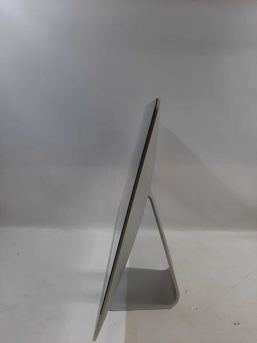 Apple iMac 21.5\\" Late 2015 Quad-Core i5-5675R 8GB RAM 1TB