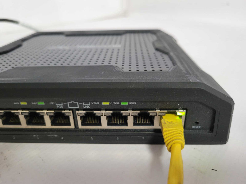 Ubiquiti Networks Tough Switch PoE Pro SWITCH, READ Q_
