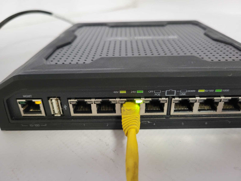 Ubiquiti Networks Tough Switch PoE Pro SWITCH, READ Q_