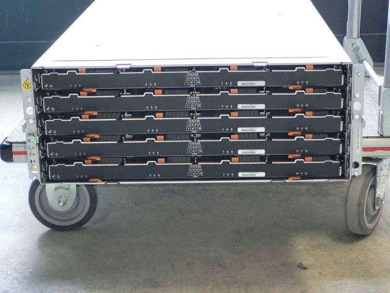 NetApp 60 bay disk enclosure 6600 Model:0892  -