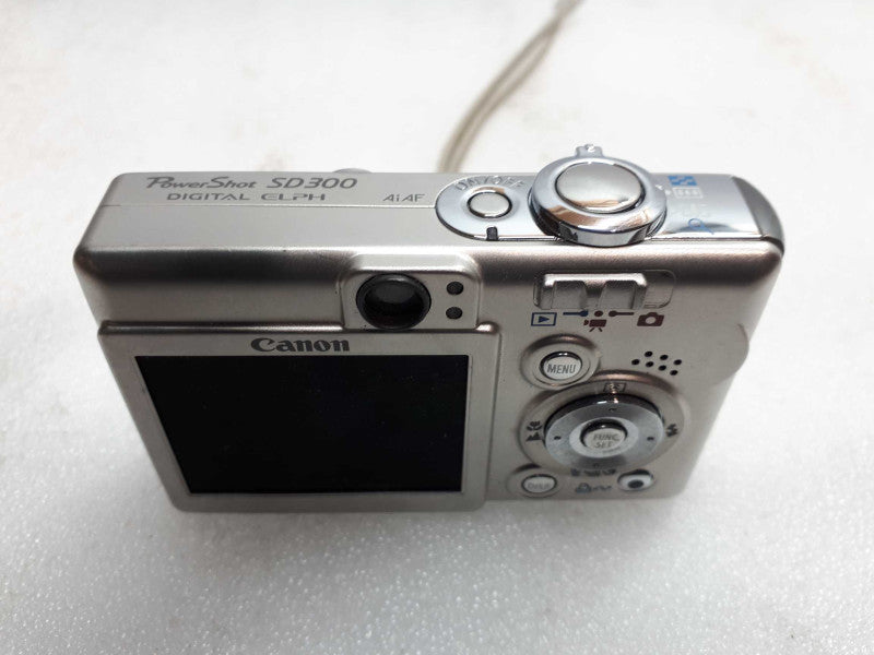 Canon PowerShot Digital ELPH SD300 4.0MP Digital Camera &