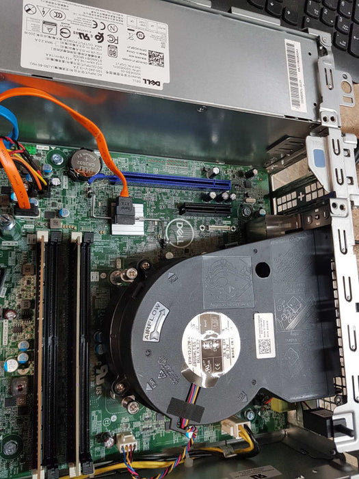 Dell Optiplex 7070 - Intel i7-9700 @ 3.00 GHZ 16GB DDR4