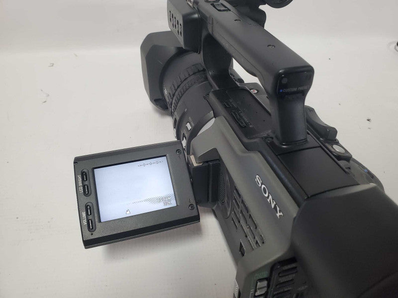 SONY DSR-PD170 MiniDV Video Camcorder  |