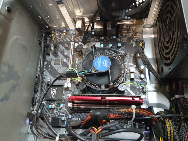 Custom PC - Intel i7-7700 @ 3.60 GHZ, 16GB DDR4, 430W PSU