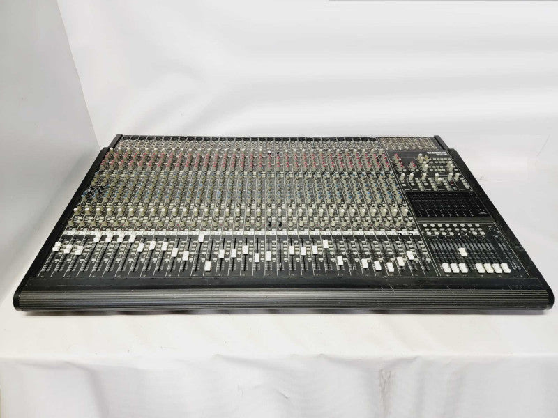 Mackie 32.8 32-Channel 8-Bus Mixing Console (