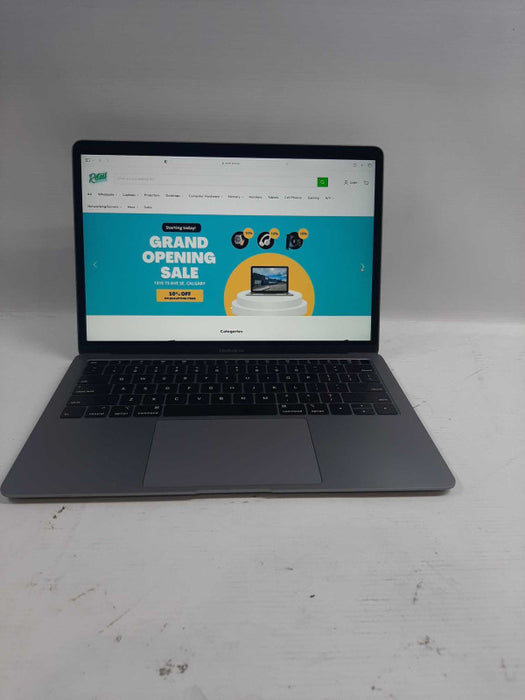 MacBook Air 2018 13\\" i5-8210Y, 16GB DDR3, 256GB SSD *READ*