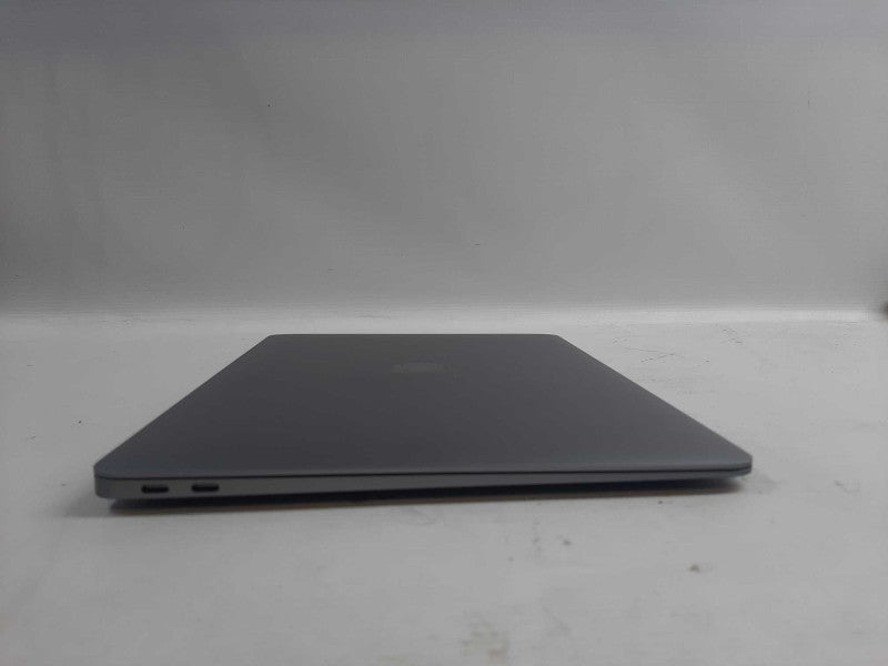 MacBook Air 2018 13\\" i5-8210Y, 16GB DDR3, 256GB SSD *READ*