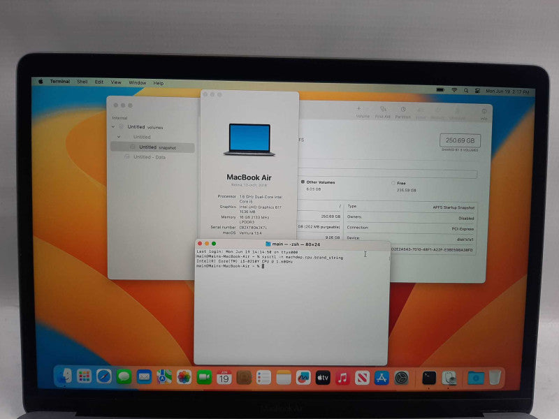 MacBook Air 2018 13\\" i5-8210Y, 16GB DDR3, 256GB SSD *READ*