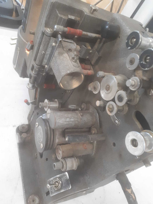 1930âs Vintage VICTOR Animatograph 16mm Cine film Projector Model 12