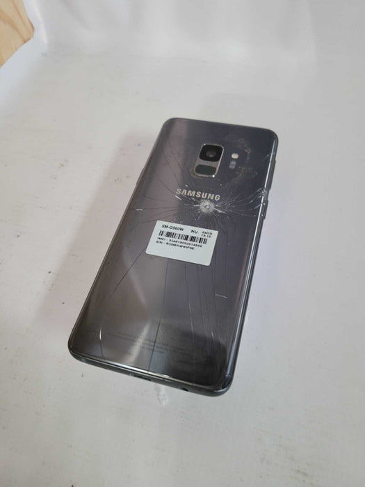 Samsung Galaxy S9 64GB - READ