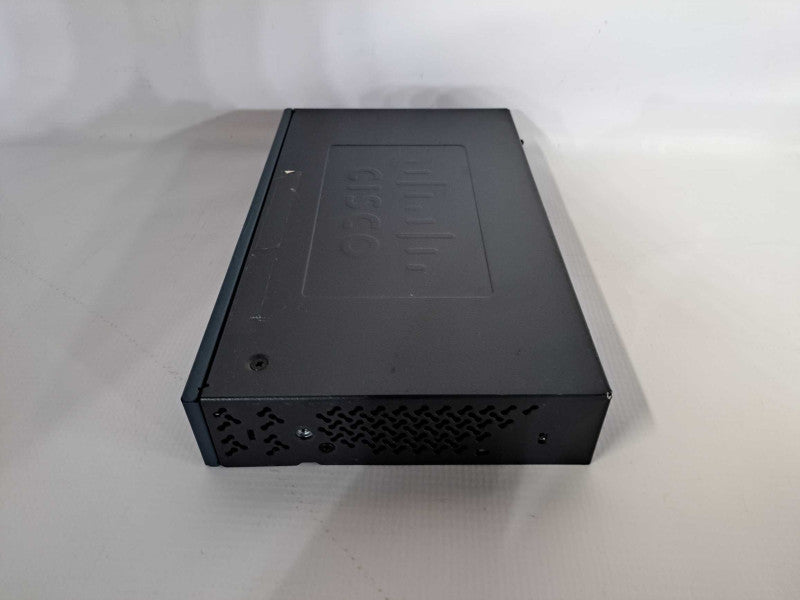 Cisco WS-C2960-8TC-S Catalyst Switch 8 x 10/100 Ports with 1 x T/SFP )