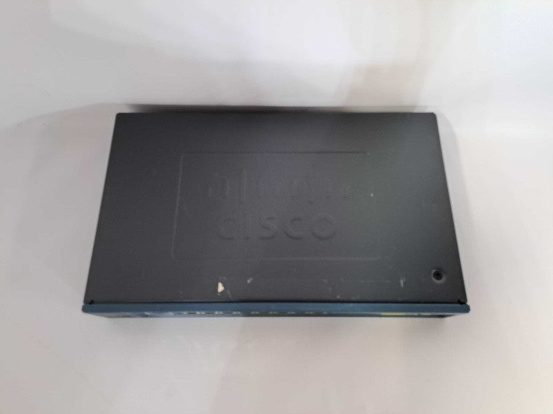 Cisco WS-C2960-8TC-S Catalyst Switch 8 x 10/100 Ports with 1 x T/SFP )