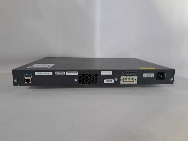 Cisco WS-C2960G-24TC-L V07 24 Port 2960G Gigabit Switch )