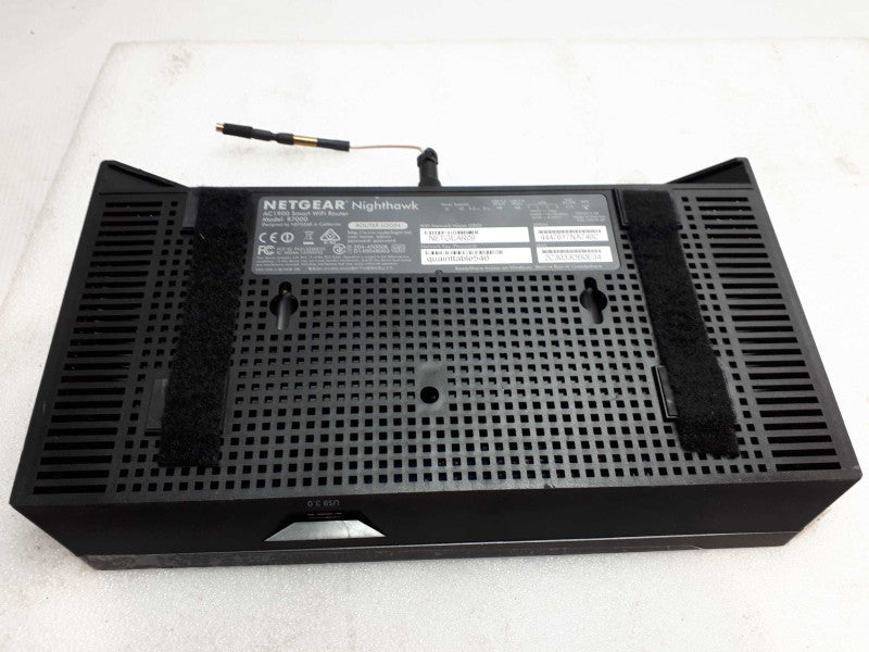 NETGEAR Nighthawk R7000 AC1900 Smart WiFi Router &