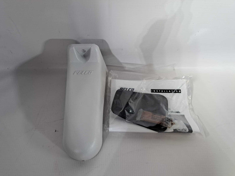 Pelco Wall Mount Vandel 1.5IN NPT LT Gray )