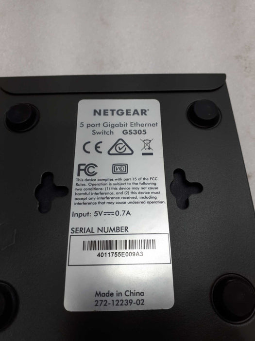 NETGEAR GS305 5-Port  Unmanaged Gigabit Ethernet Switch &