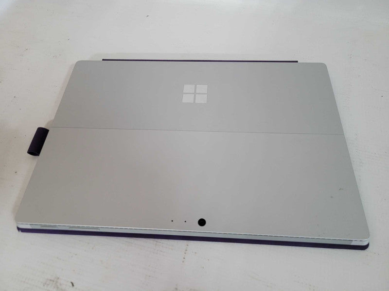 Microsoft Surface Pro 4 - i5-6300U 2.4GHz, 4GB RAM, 128GB SSD