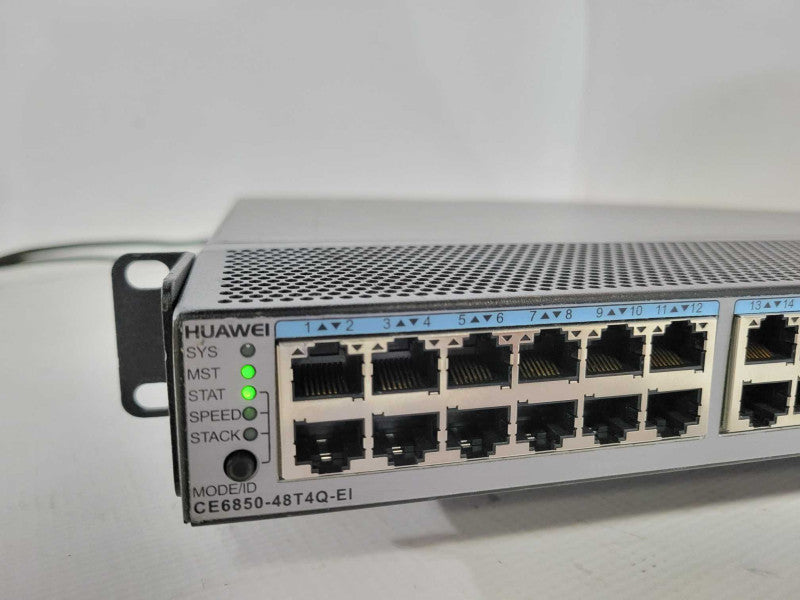 Huawei CE6850-48T4Q-EI 48x 10GBase-T & 4x 40G QSFP+ Ports Switch 2x PSU READ _