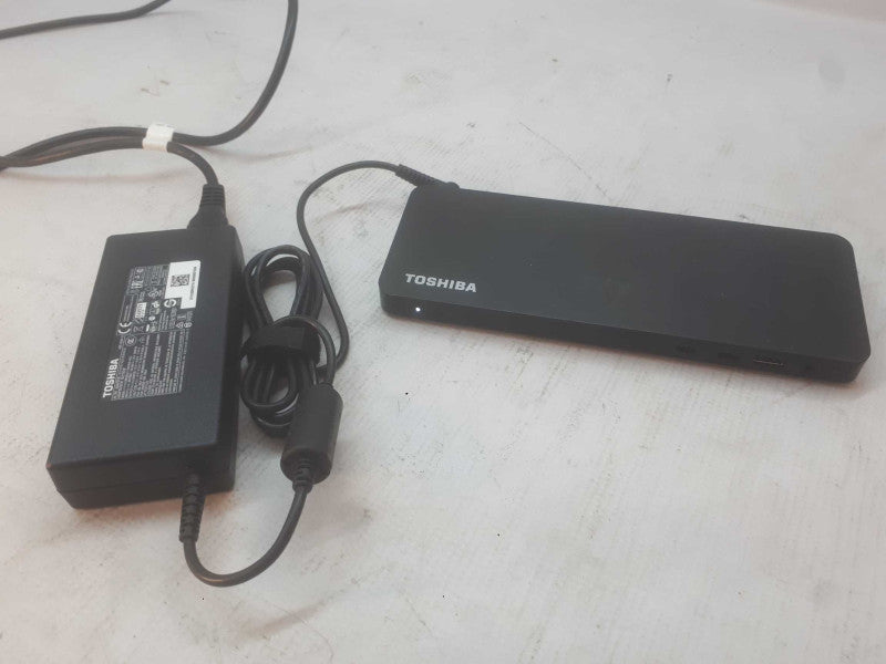 Toshiba Thunderbolt 3 Dock & Toshiba Adaptor PA5181E-1AC3