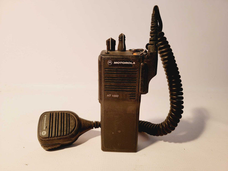 Motorola HT1000 Two-Way Radio 16 Channel w/ Case (