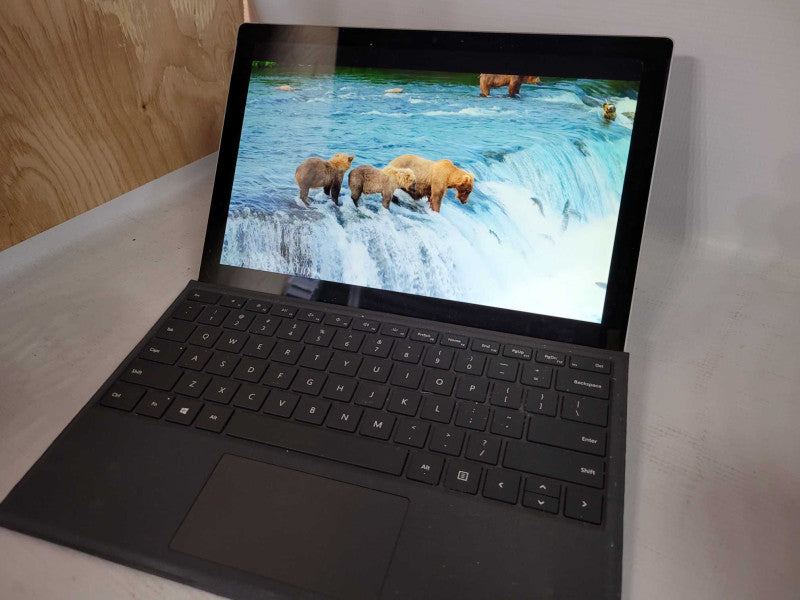 Microsoft Surface 6 - i5-8350U, 8GB RAM, 128GB SSD
