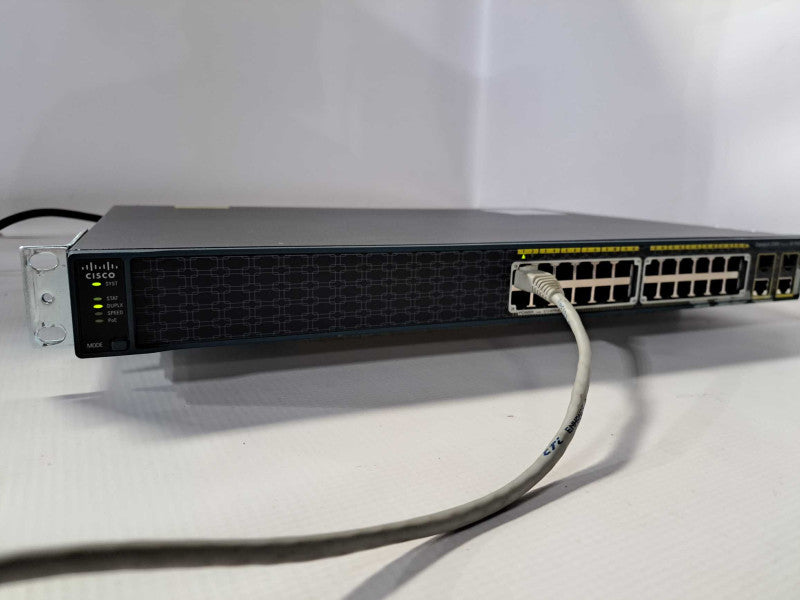 Cisco WS-C2960-24PC-S 24 Port PoE Network Switch )