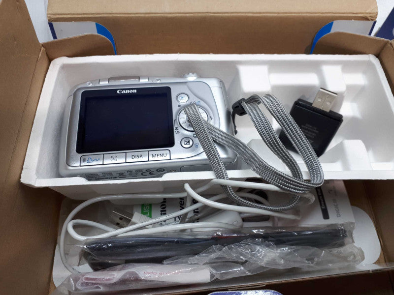 Canon PowerShot SX100 IS 8.0MP Digital Camera  Q&