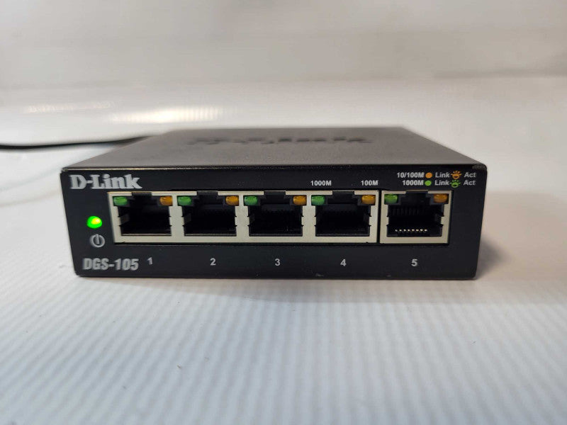 D-Link 5-Port Unmanaged Gigabit Desktop Switch DGS-105 -