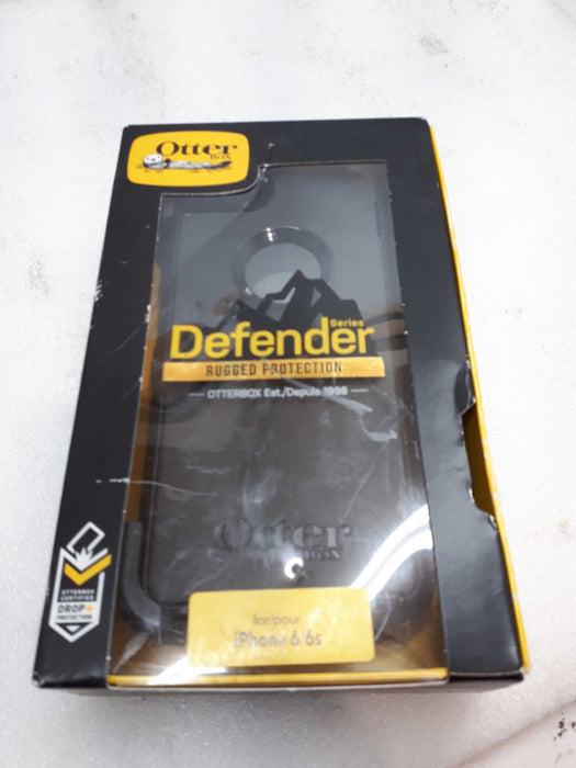 New Otterbox Defender Series Case for Apple iPhone 6/6s - Black  Case Only &