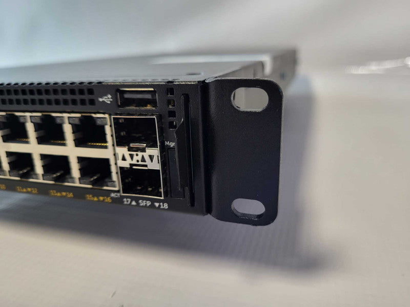 Dell X1018P E11W 16Port Gigabit PoE 2x SFP Port Smart Managed Switch Q-