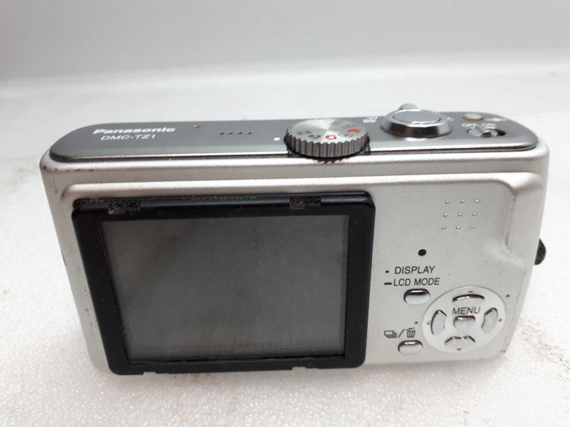 Panasonic LUMIX DMC-TZ1 5.0MP Digital Camera - Silver &