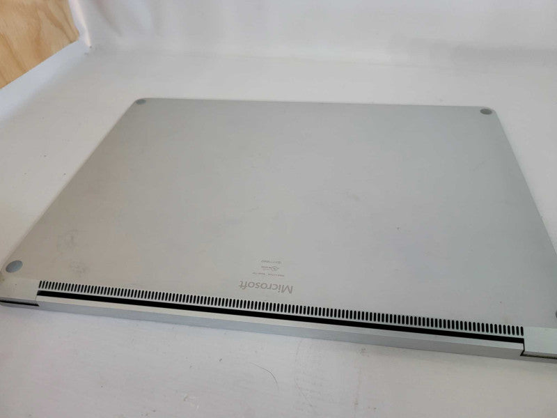 Microsoft Surface Laptop - i7-7660U 2.5GHz, 16GB RAM, 512GB SSD