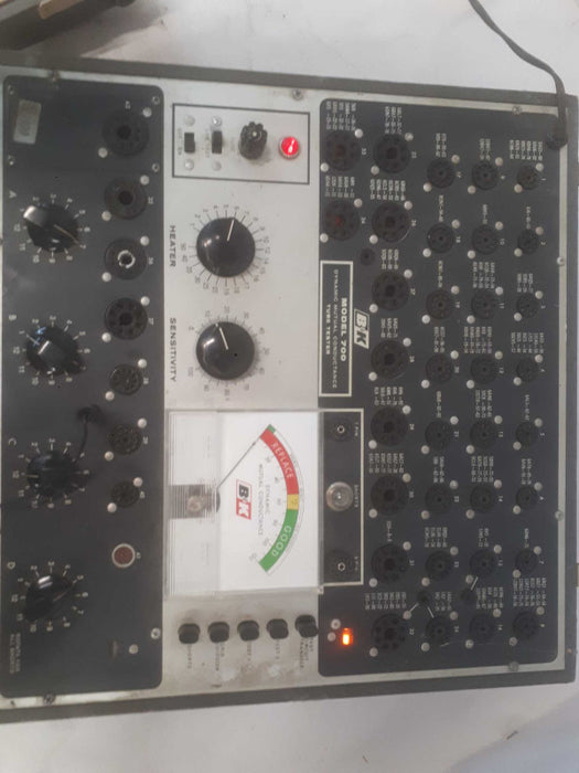 Vintage B & K Dynamic Mutual Conductance model 700 Tube Tester