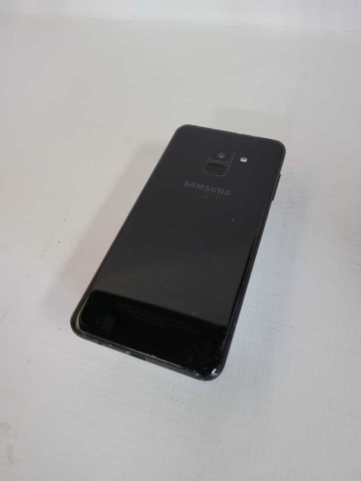 Samsung Galaxy A8 32GB - READ