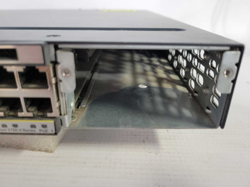 Cisco Catalyst 3750-X series PoE  24P