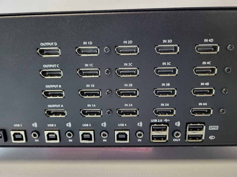 SmartAVI DPN-4Q - 4 Port Quad Monitor DisplayPort KVM w/ 2x USB Peripheral RE Q-