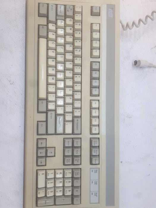 Vintage AST Research Inc. Keyboard Model: ASTKB101