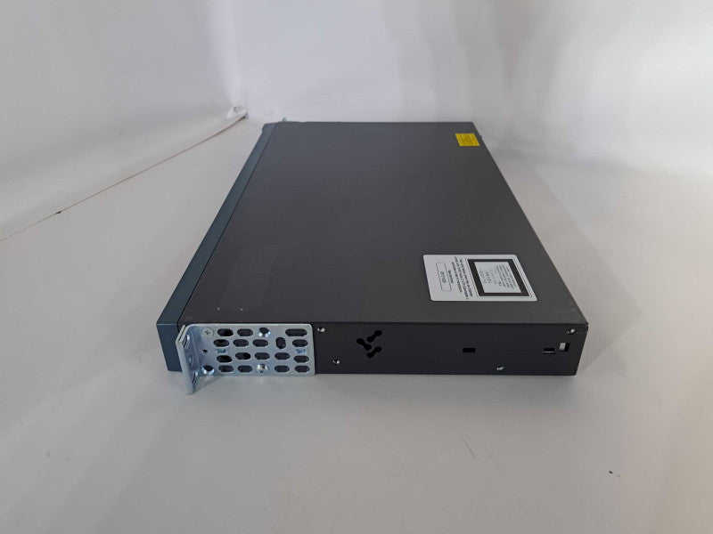 Cisco Catalyst (WS-C2960S-24TS-S) 24-Port Rack-Mountable Managed Switch Q)